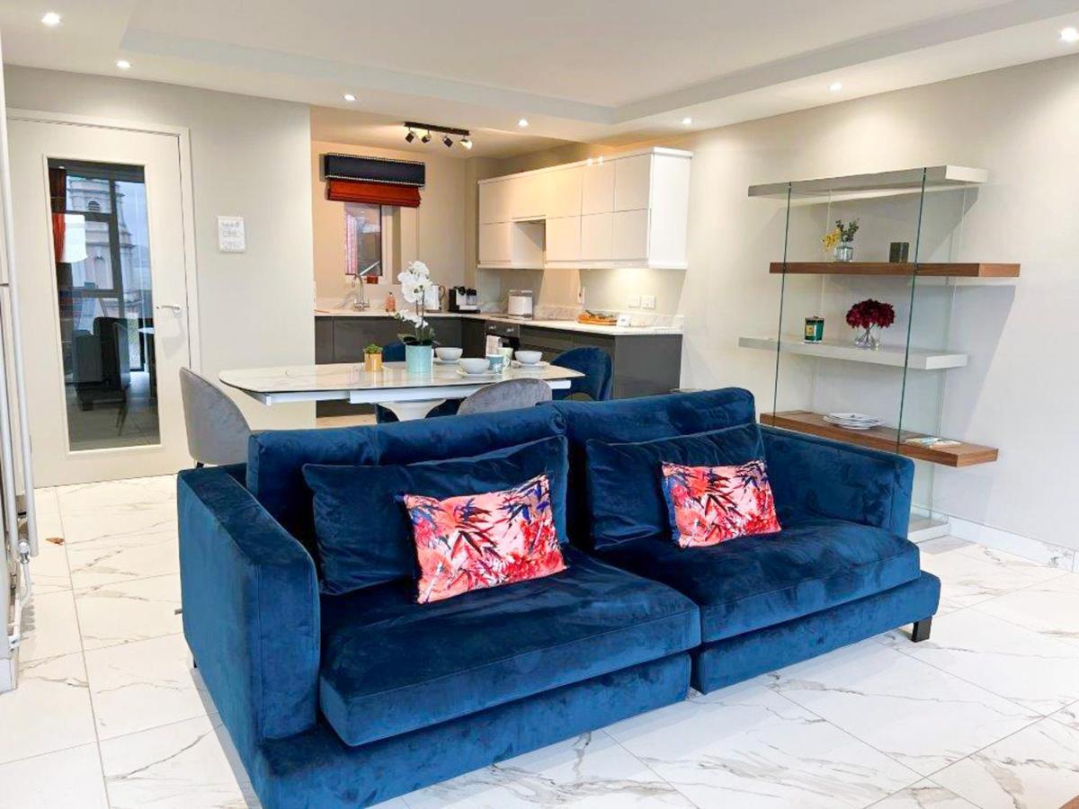 Modern Luxurious Apartment W/ Patio Balcony & View Jordanstown 外观 照片