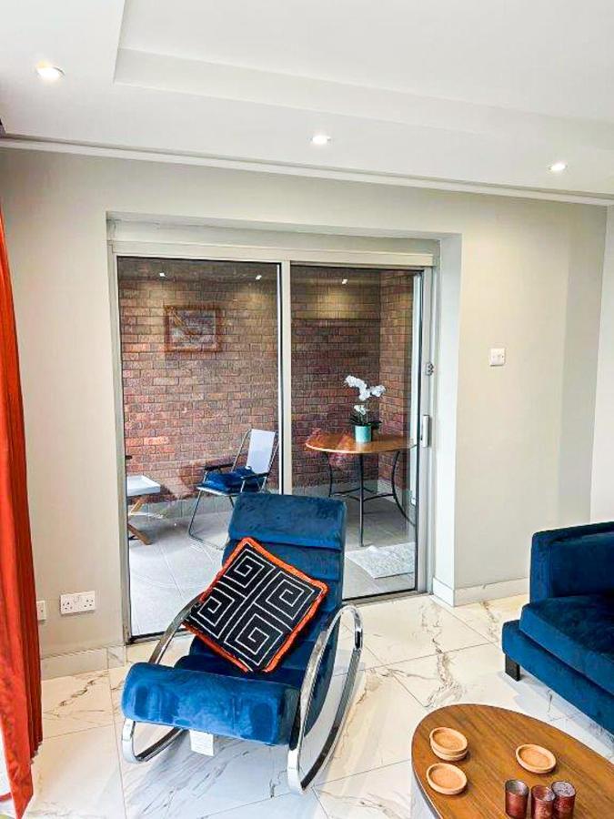 Modern Luxurious Apartment W/ Patio Balcony & View Jordanstown 外观 照片